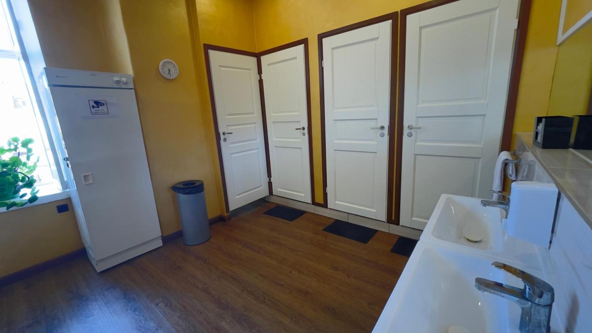 Reval Hostel Экстерьер фото