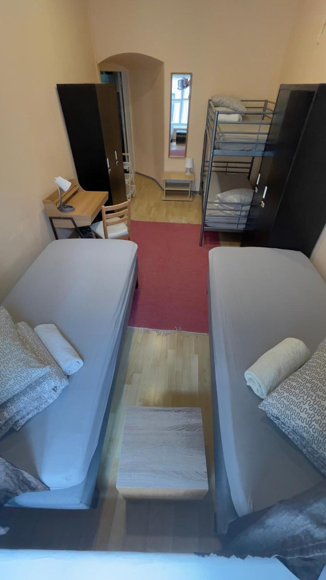 Reval Hostel Экстерьер фото