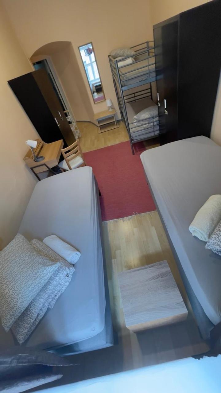 Reval Hostel Экстерьер фото